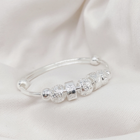 Lắc baby ống xen bi hoa xinh xắn B1CD40796