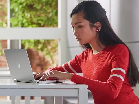 TOP 15+ Laptop Cho Sinh Viên Ngoại Ngữ