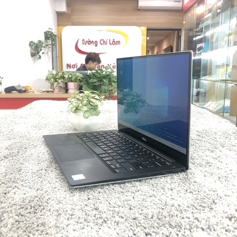 Laptop Dell XPS 9360