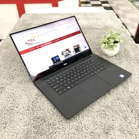 Dell XPS 9560