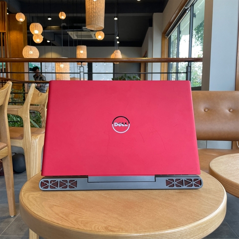 Laptop cũ Dell Inspiron N7567 (i7-7700HQ | RAM 8GB | 500GB HDD+120GB SSD | GTX 1050Ti | 15.6 inch FHD)