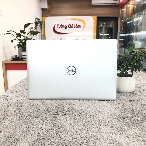 DELL Inspiron 5570