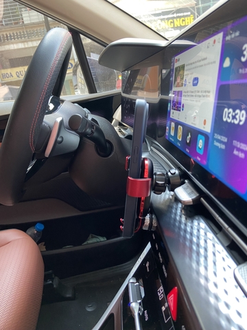 Giá đỡ điện thoại ô tô xoay 360° đa năng MG01