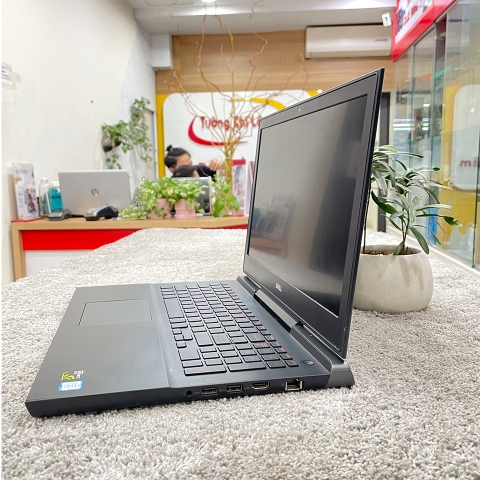 Laptop cũ Dell Inspiron N7567 (i7-7700HQ | RAM 8GB | 500GB HDD+120GB SSD | GTX 1050Ti | 15.6 inch FHD)