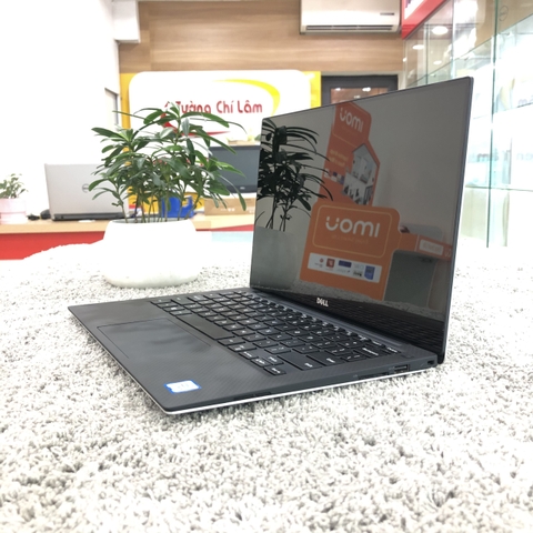 Laptop Dell XPS 9350 