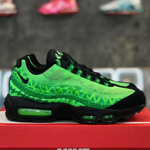 NIKE AIR MAX 95 CTRY 'NIGERIA' - CW2360 300