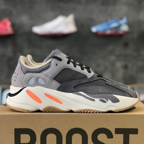 adidas YEEZY BOOST 700 'MAGNET' - FV9922