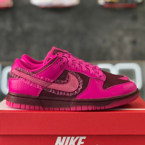 NIKE DUNK LOW 'VALENTINE'S DAY' (2022) - DQ9324 600