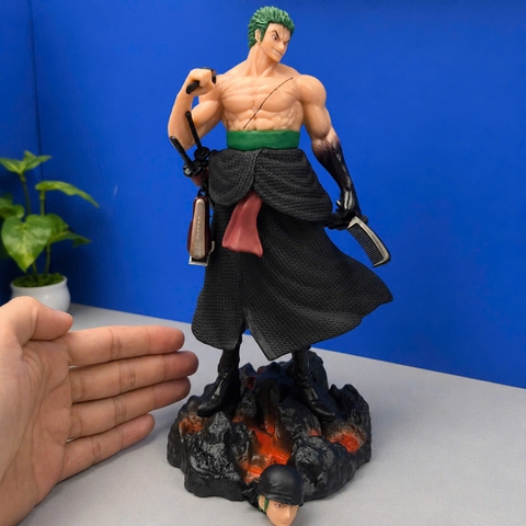 Mô Hình Tiệm Tóc Zoro Barber Đế Lava Cao 23cm