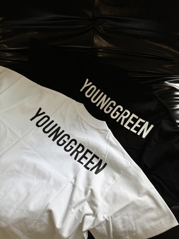 WHITE YOUNG GREEN T-SHIRT