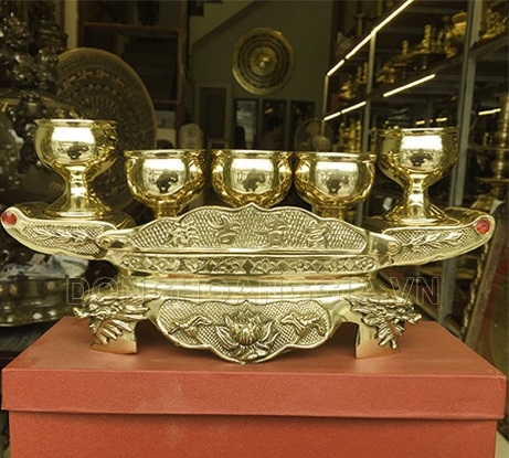 Bộ ngai chén thờ có ý nghĩa gì, bày sao cho đúng?