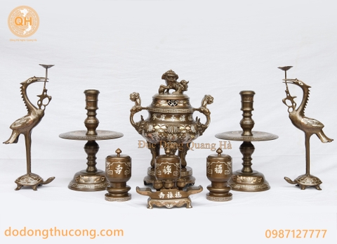 Bộ ngũ sự là gì, ý nghĩa của bộ ngũ sự trong không gian thờ cúng của người Việt
