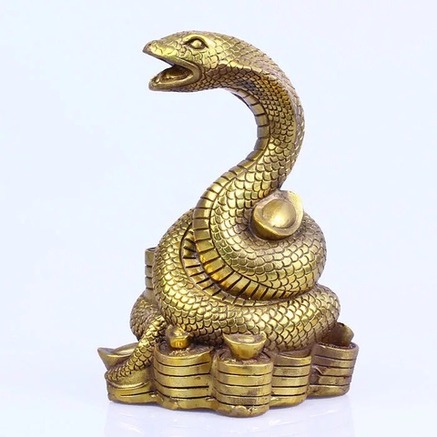 Tượng rắn bằng đồng có ý nghĩa gì, nên bày trí ra sao?