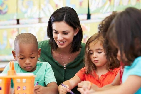 Tháng 12, Tuần 2: LQVT:  Dạy trẻ so sánh, thêm bớt trong phạm vi 8