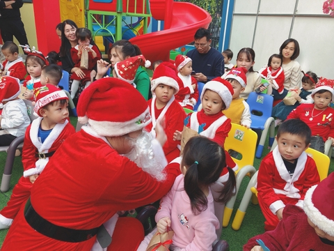 GIÁNG SINH CHO BÉ DINO