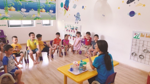 Tháng 2, Tuần 1 PTNN - Truyện: Chiếc áo mùa xuân.