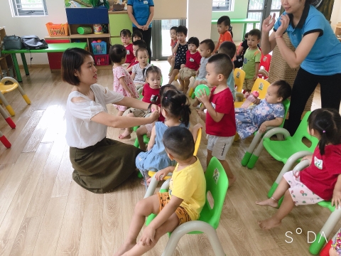 Tháng 1, Tuần 3, PTNN - Truyện: Cây táo.