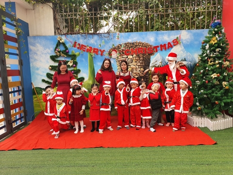 Tháng 12, Tuần 5 LQVH Truyện: Cây rau của thỏ út