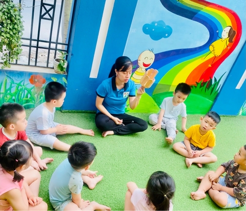 Tháng 4, Tuần 3 LQVH - Truyện: Đám mây đen xấu xí