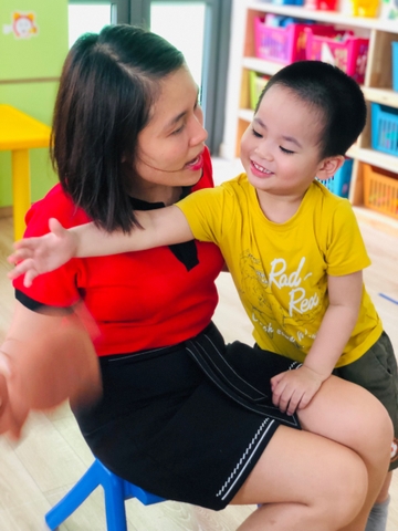 Tháng 4, Tuần 4 LQVH - Truyện: Hồ nước và mây