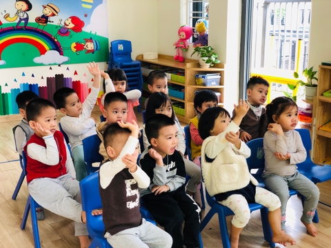 Tháng 4, Tuần 2 LQVH - Thơ: Giọt nắng