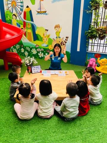 Tháng 1, Tuần 1 PTNN - Thơ: Hoa kết trái