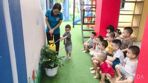 Tháng 12, Tuần 4, LQVT Dạy trẻ tách, gộp trong phạm vi 9