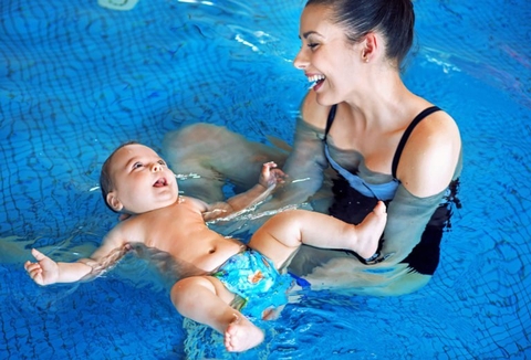 BÉ TẬP BƠI: CẦN TRANG BỊ NHỮNG GÌ ĐỂ KHÔNG PHẢI LO LẮNG