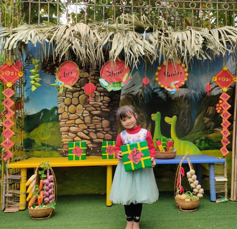 Tháng 12, Tuần 5 KPXH Bé tìm hiểu nghề thợ may