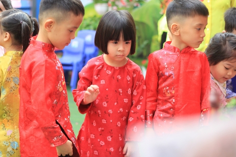 Tháng 3, Tuần 1 LQCC Làm quen p, q