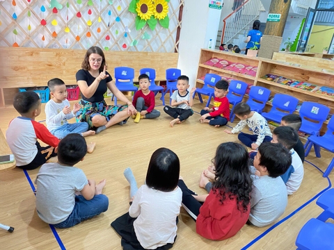 Tháng 10, tuần 4: LQVT: Tách 7 đối tượng thành 2 phần bằng các cách khác nhau