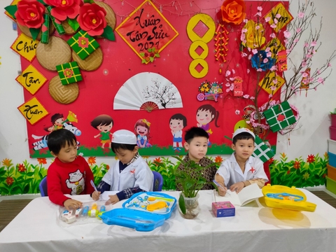 Tháng 12, Tuần 4: LQVH  Truyện: Người làm vườn và các con trai