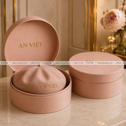 In Hộp Đựng Mũ Nón - Tôn Sản Phẩm, In Logo Shop Thời Trang