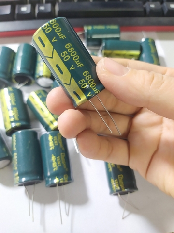 Tụ 6800UF 50V 22X40 RK-185
