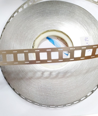 Kẽm đôi hàn cell pin 21700 mạ Niken 0.2x32x23.5mm (200g)