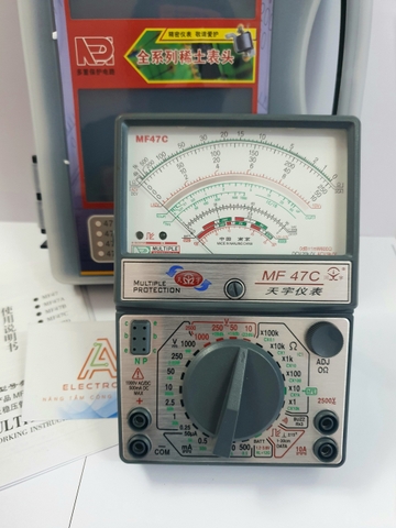 Đồng hồ vạn năng MF47C hiển thị kim (G10-5) 1.5%