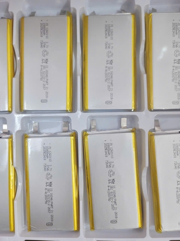 Cell Lipo 1260110 3.7V 10000ma cho áo điều hòa 1.5%