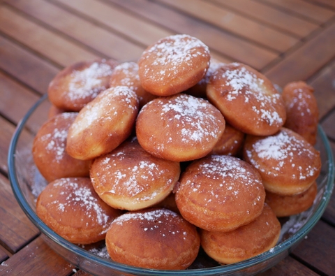 Donut Cake