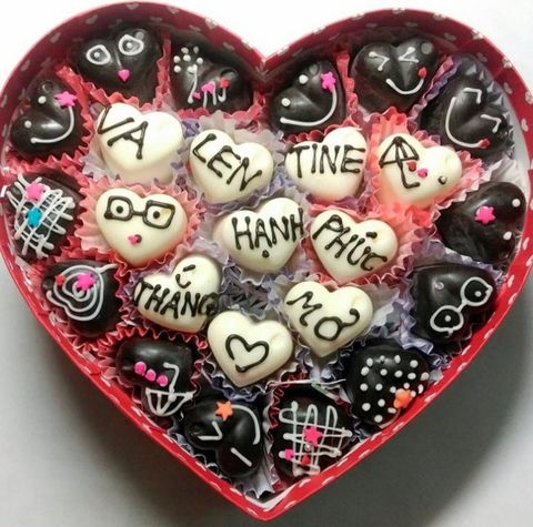 Hộp chocolate ngày valentine Lai Châu đẹp và hoa tươi 14/2