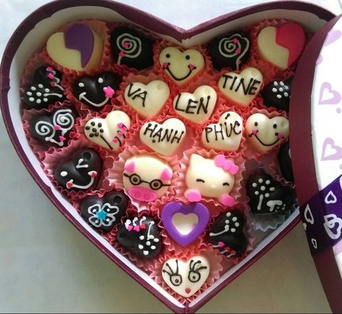 Chocolate valentine Long An tuyệt vời và hoa tươi 14/2