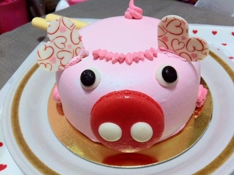 How to make a cute pig cake  Cách làm bánh kem con Heo dễ thương   DieuLinh Cake  YouTube