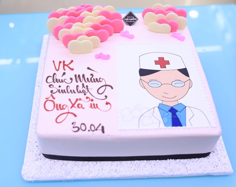 BS (15) Bánh sinh nhật vẽ bác sĩ