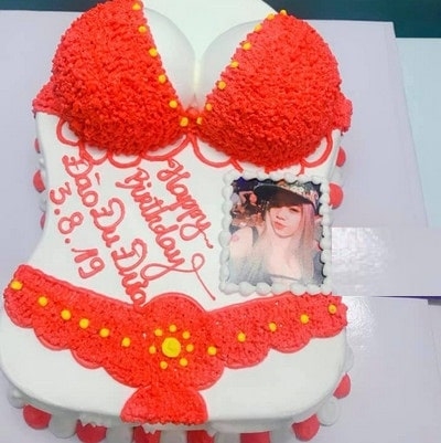 Bánh sinh nhật vẽ hình chibi vui nhộn  Hải Nguyễn Nicecake