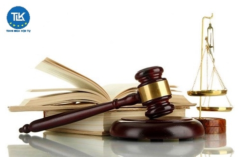 Doanh nghiệp tại Hưng Yên có nên thuê luật sư soạn thảo hợp đồng không?