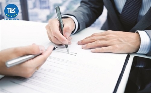 Thay đổi doanh nghiệp bảo lãnh: Cách điều chỉnh thẻ tạm trú nhanh & đúng luật (2026)