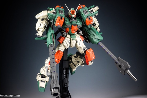 MÔ HÌNH GUNDAM MOSHOW 1/72 METAL BUILD STORM HURRICANE BUSTER