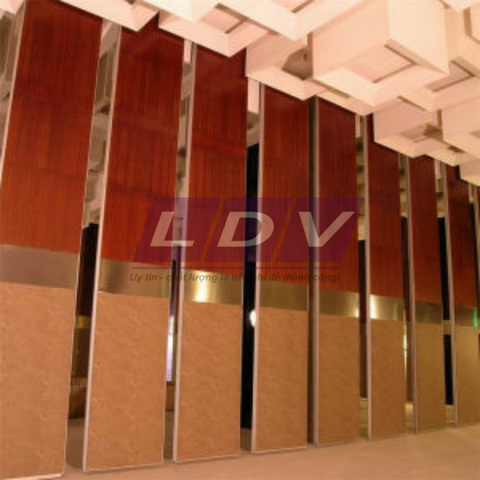 Vách ngăn di động gỗ màu nâu