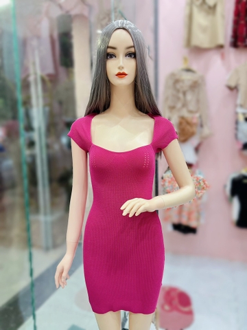 Đầm len ôm body có tay - Hồng
