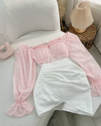 Set áo voan hồng chân váy vạt trắng