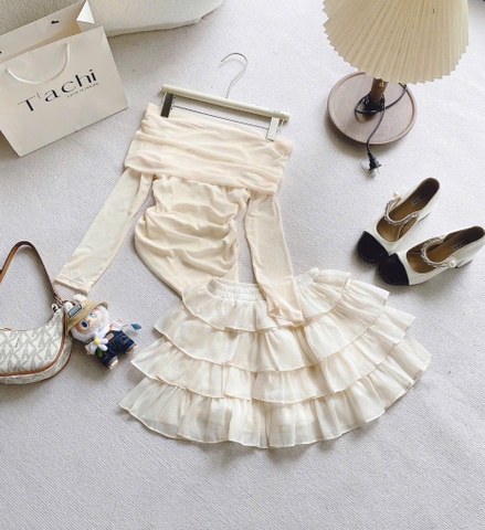 Set áo nude trễ vai x chân váy tầng